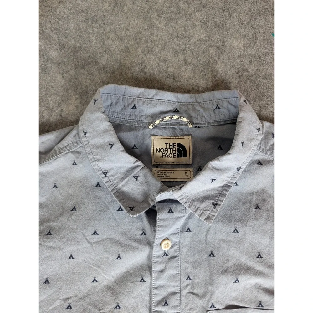 The North Face Mens Short Sleeve Button Down Shirt Blue Teepee Print XL‎